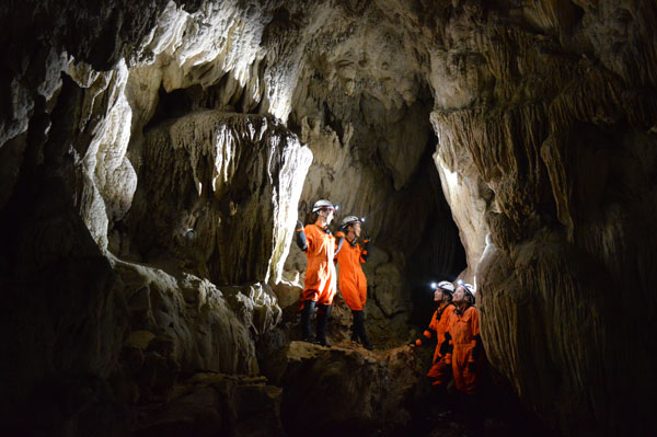 女子旅で大満足すぎるケイビング（洞窟探検）ツアーの６つの魅力