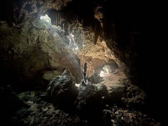 与那国島洞窟探検:ケイビングツアーエリア開拓