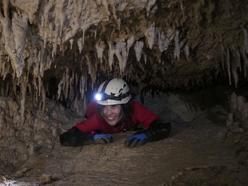 石垣島洞窟探検ツアー